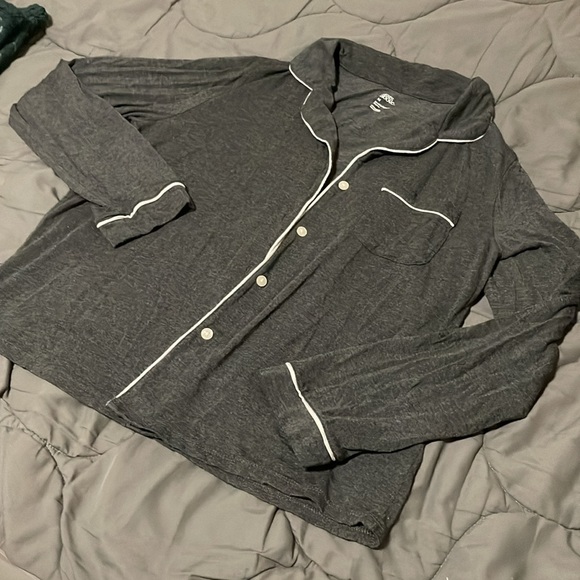 Stars above pj top - Picture 3 of 3